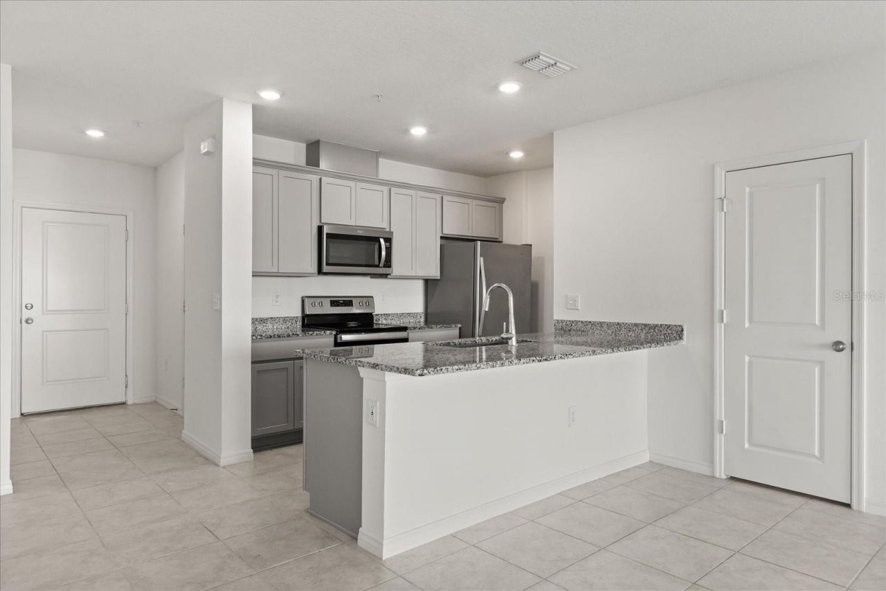 2330 Carrabelle Way, Sanford, FL 32771 Photo