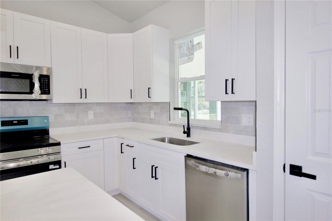 4000 Garienda Avenue , Sebring, FL 33872 Photo