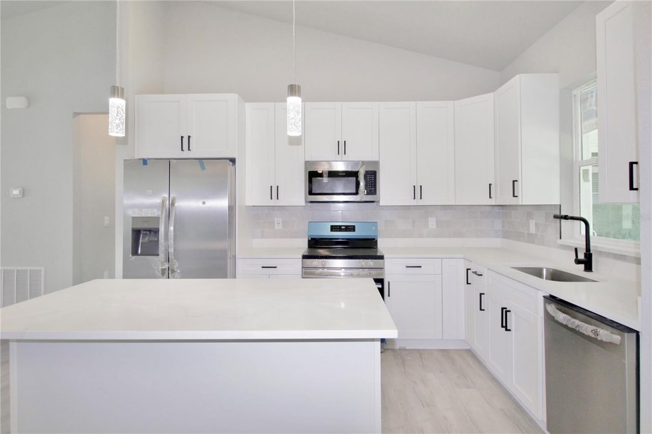 4000 Garienda Avenue , Sebring, FL 33872 Photo