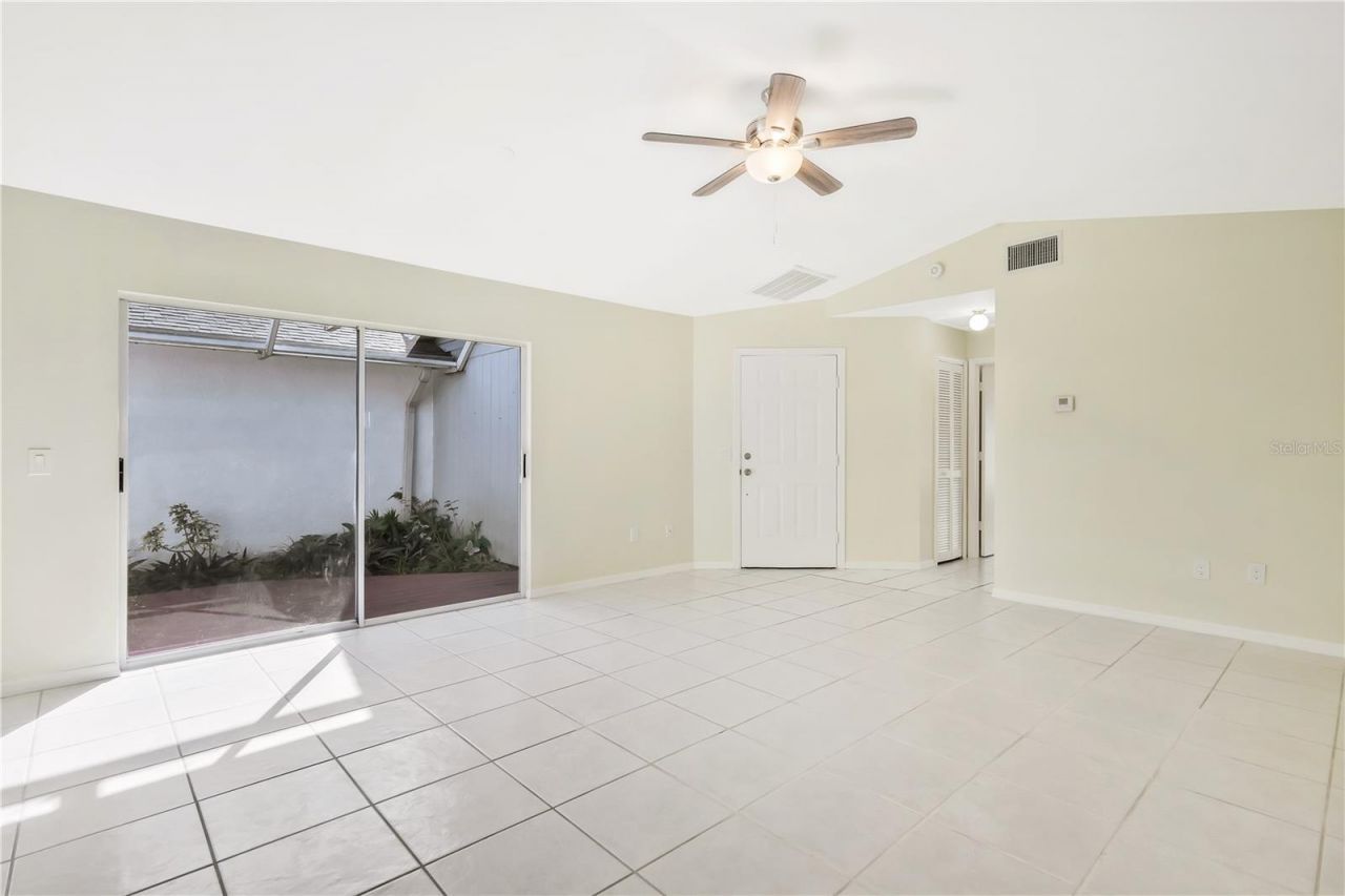13745 Downing Lane, Unit BldgS- Uni, Fort Myers, FL 33919 Photo
