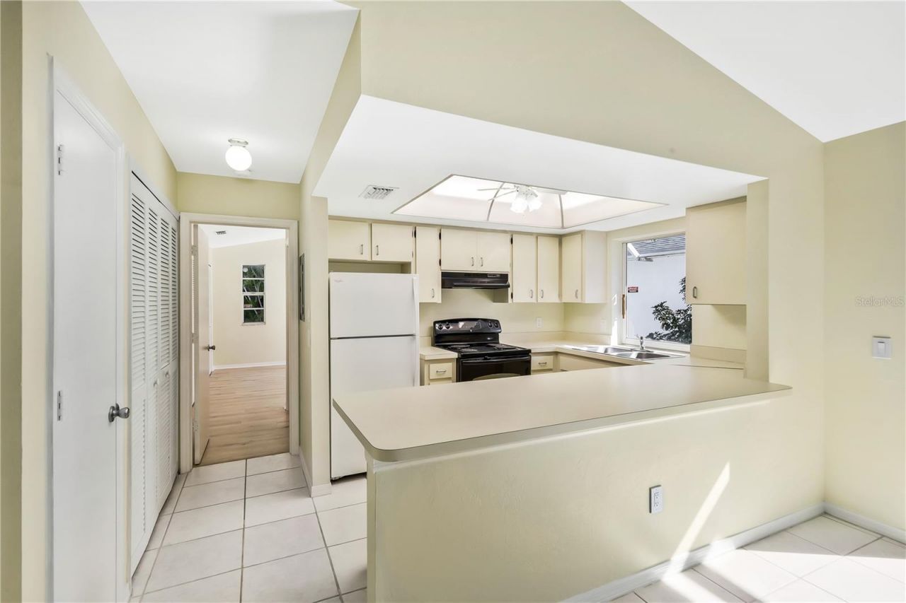13745 Downing Lane, Unit BldgS- Uni, Fort Myers, FL 33919 Photo