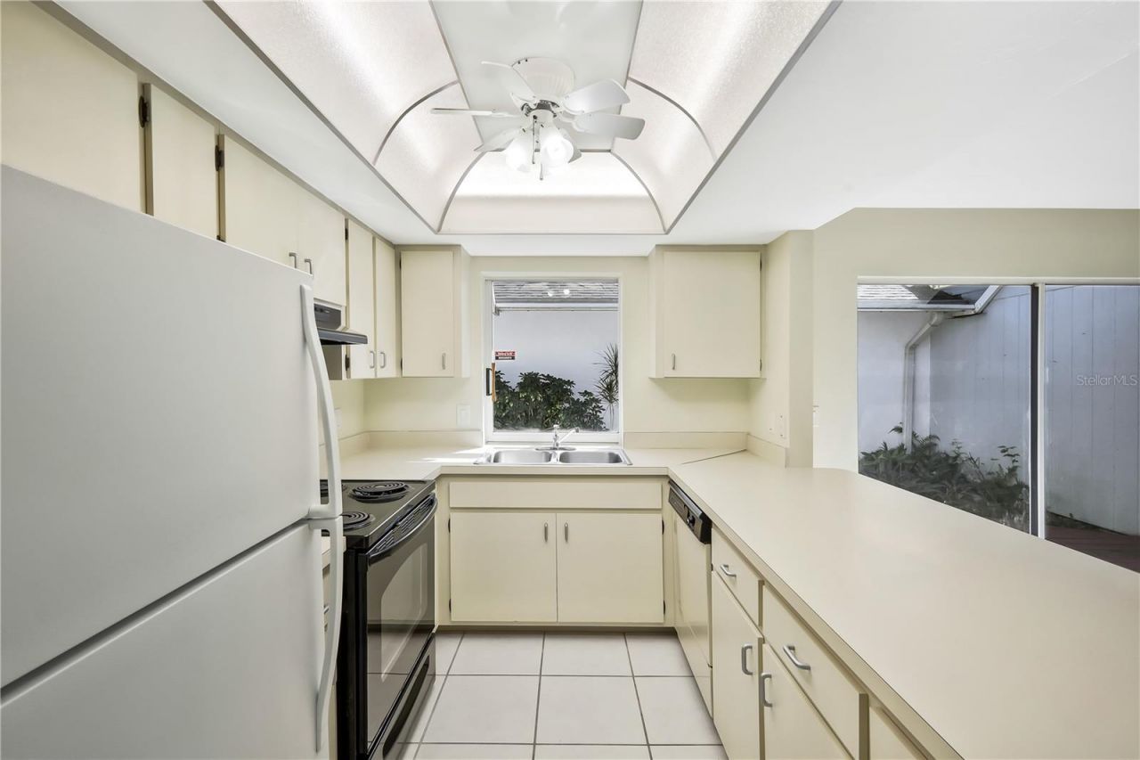 13745 Downing Lane, Unit BldgS- Uni, Fort Myers, FL 33919 Photo