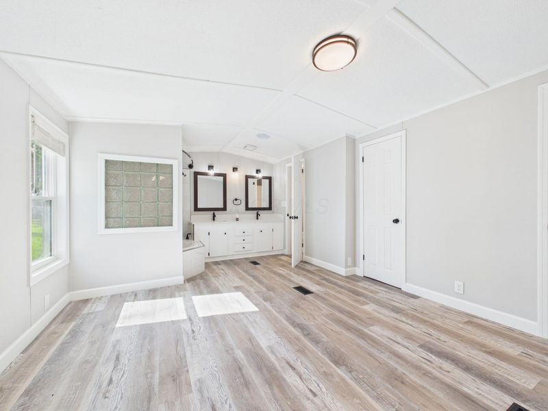 20544 U.S. 23 Business , Unit 14, Chillicothe, OH 45601 Photo 13