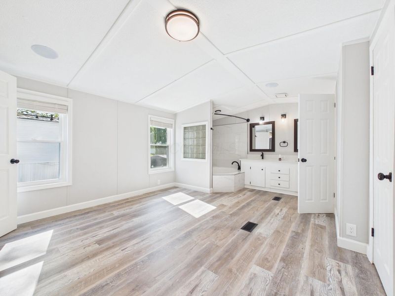 20544 U.S. 23 Business , Unit 14, Chillicothe, OH 45601 Photo 14