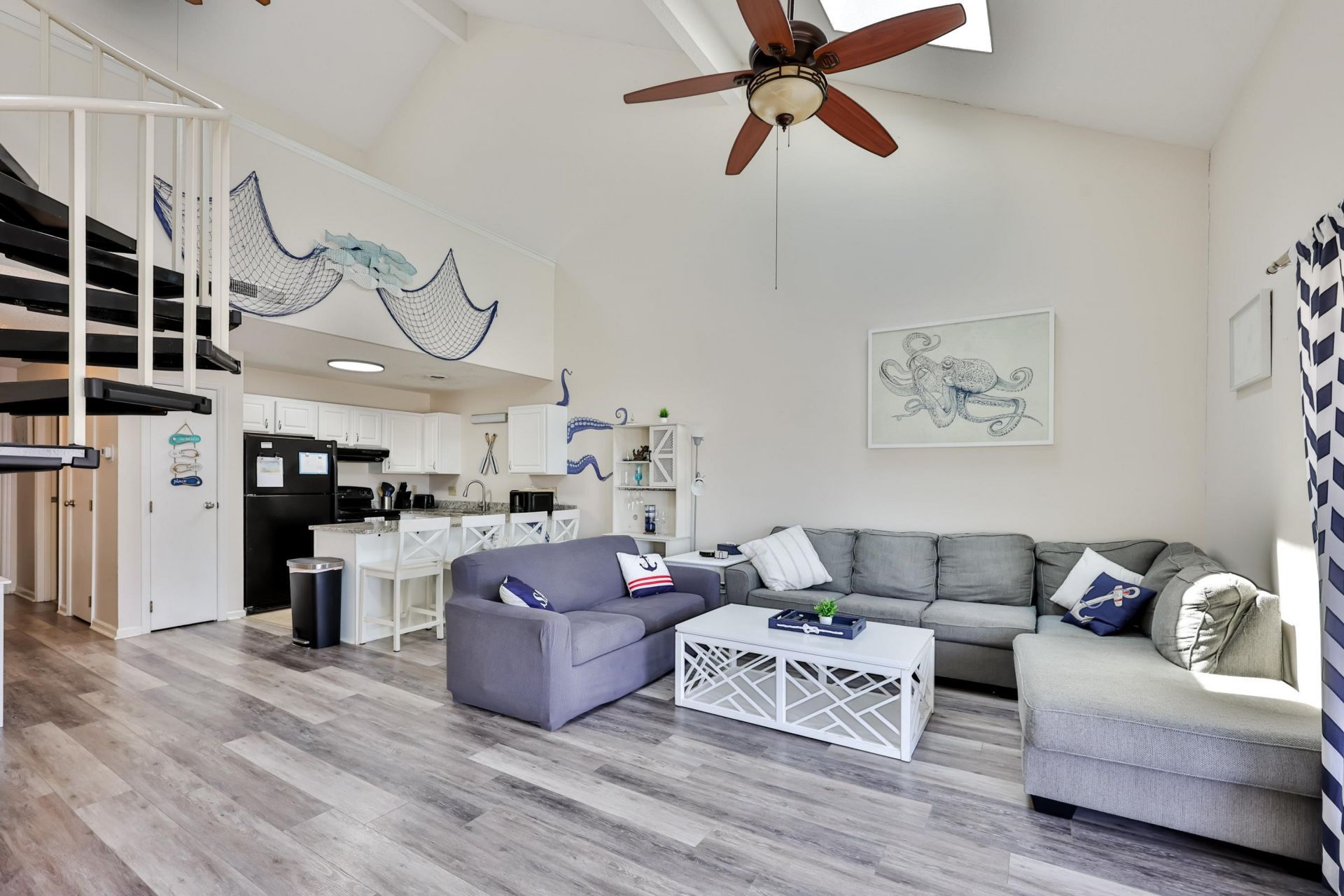 1880 Auburn Ln.  Photo 4