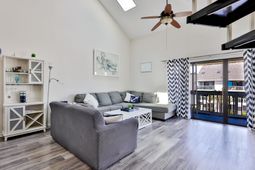 1880 Auburn Ln.  photo 4