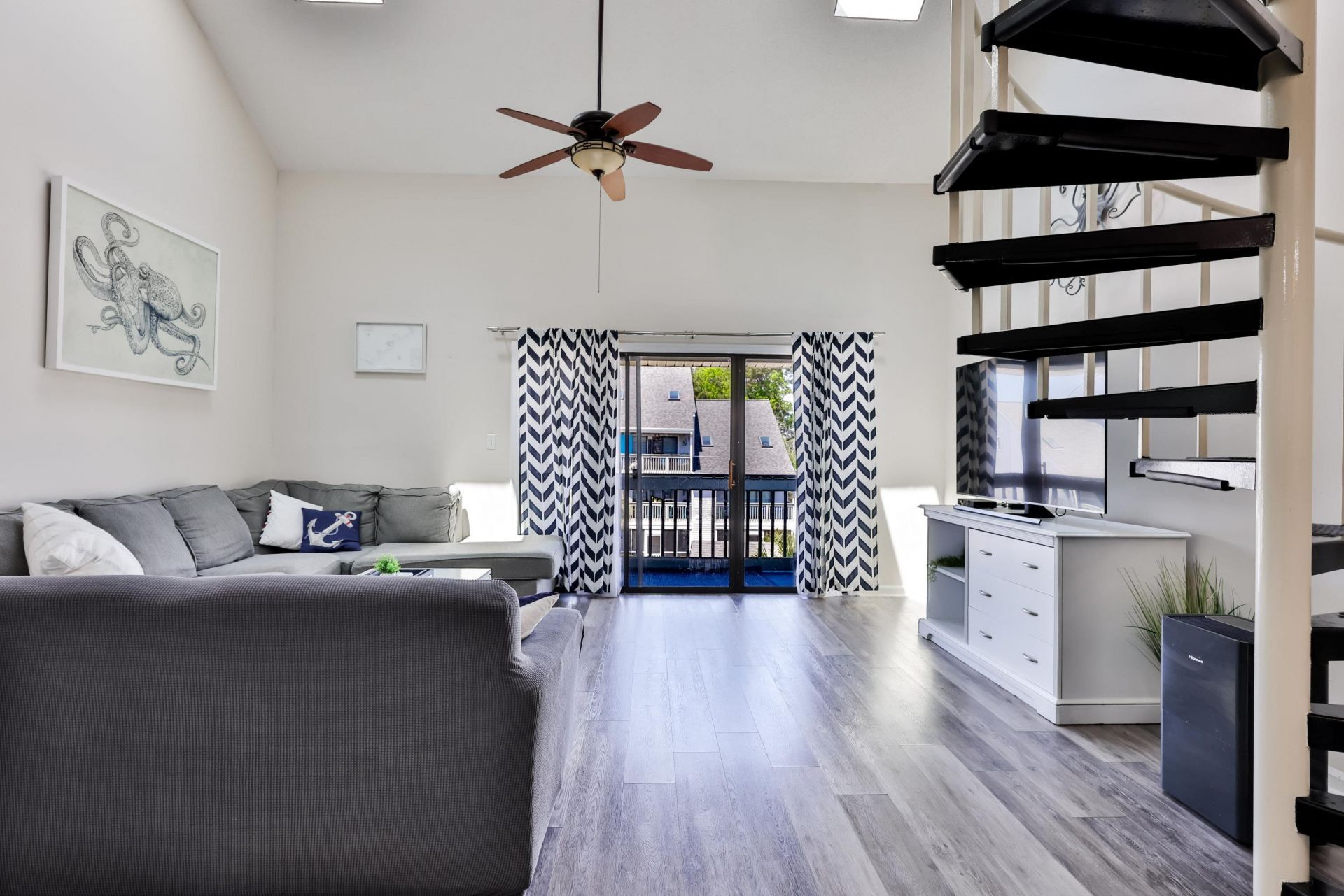 1880 Auburn Ln.  Photo 7