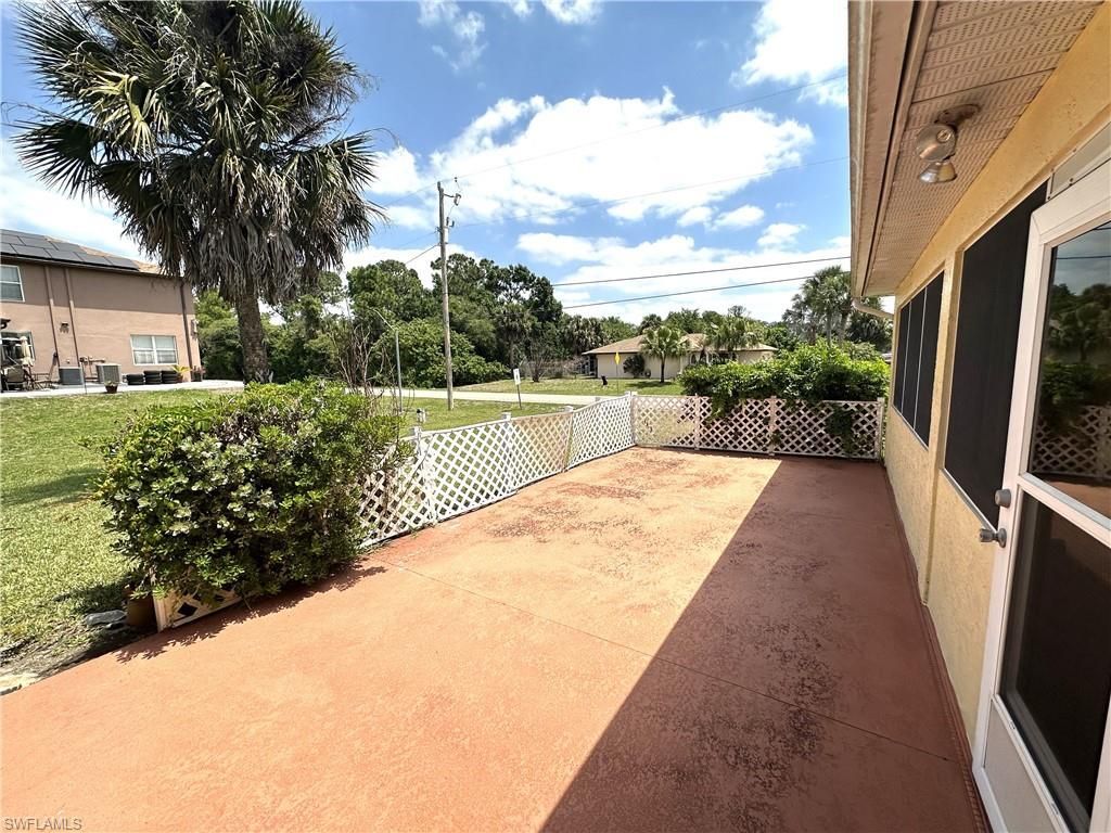 2409 Del Ray Pl , Lehigh Acres, FL 33936 Photo