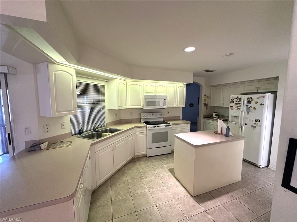 2409 Del Ray Pl , Lehigh Acres, FL 33936 Photo