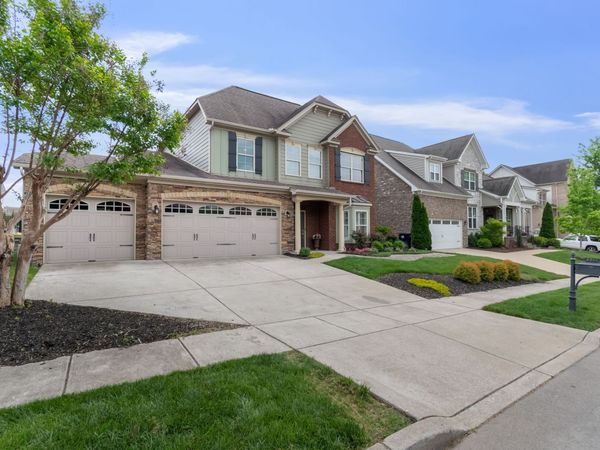 2516 Westerham Way, Thompsons Station, TN 37179