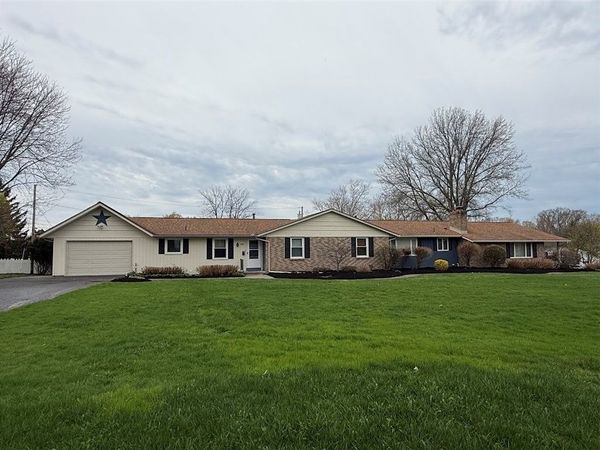 1063-1065 Bay Road , Webster, NY 14580