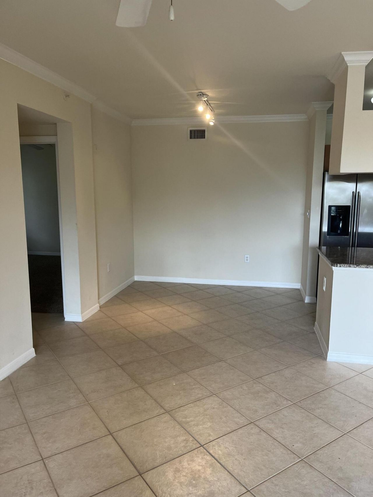 6533 Emerald Dunes Drive, Unit 301, West Palm Beach, FL 33411 Photo