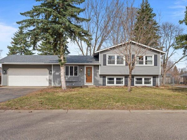 16263 Fishing Way W, Rosemount, MN 55068