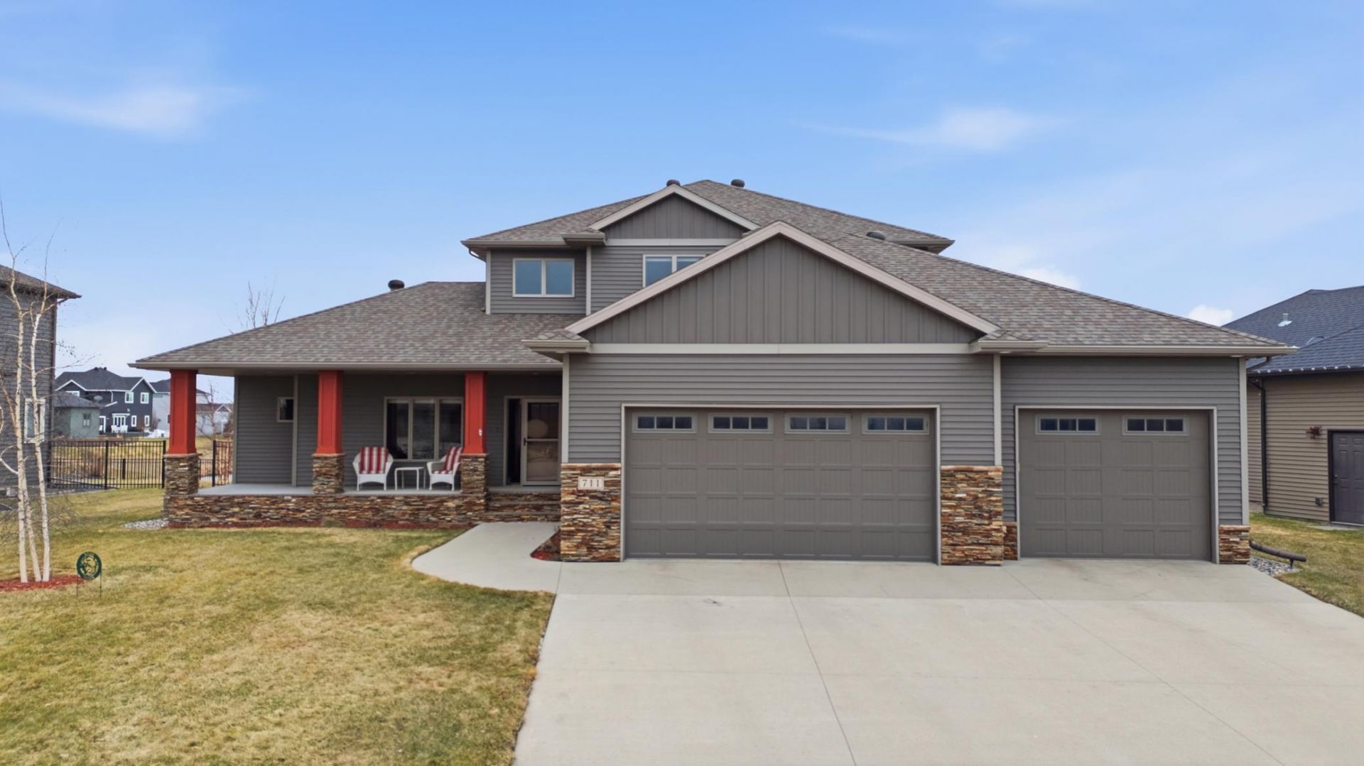 711 47th Avenue W, West Fargo, ND 58078 Main Photo