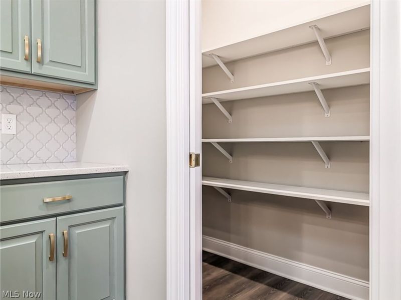 4332 Evergreen Court, North Canton, OH 44720 Photo 12