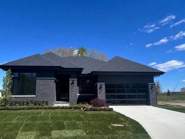 57078 Meadowridge Drive, Washington, MI 48094