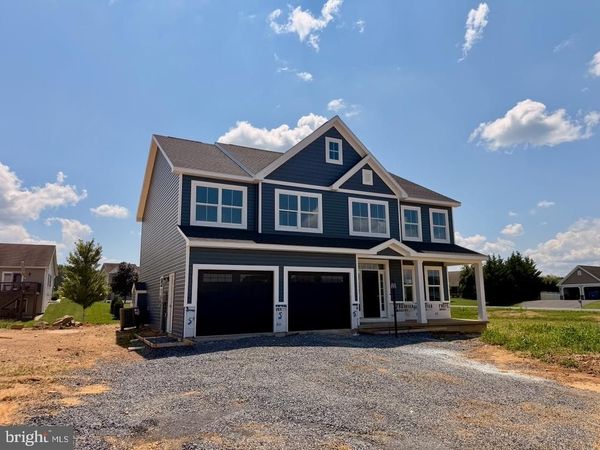 403 EAST CLARISSA DRIVE, SHIPPENSBURG, PA 17257