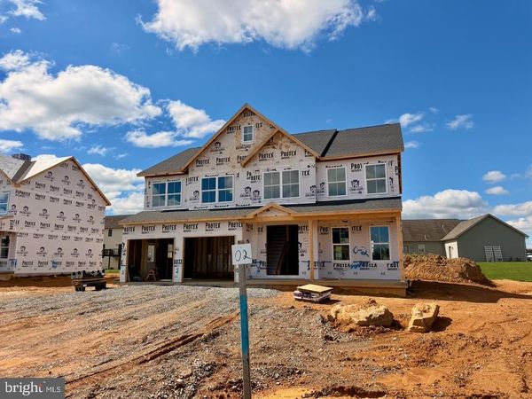 403 EAST CLARISSA DRIVE, SHIPPENSBURG, PA 17257
