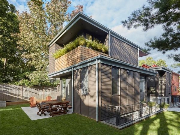 76 Holworthy St, Cambridge, MA 02138