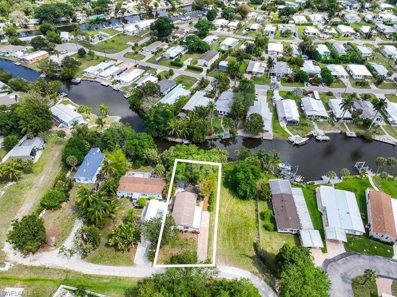 1229 Skyline Dr, Naples, FL 34114 Photo