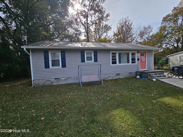 16 White Oak Street , Jacksonville, NC 28540