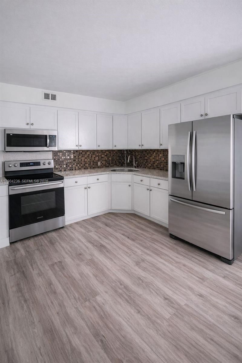 1175 NE Miami Gardens Dr , Unit 202, Miami, FL 33179 Photo