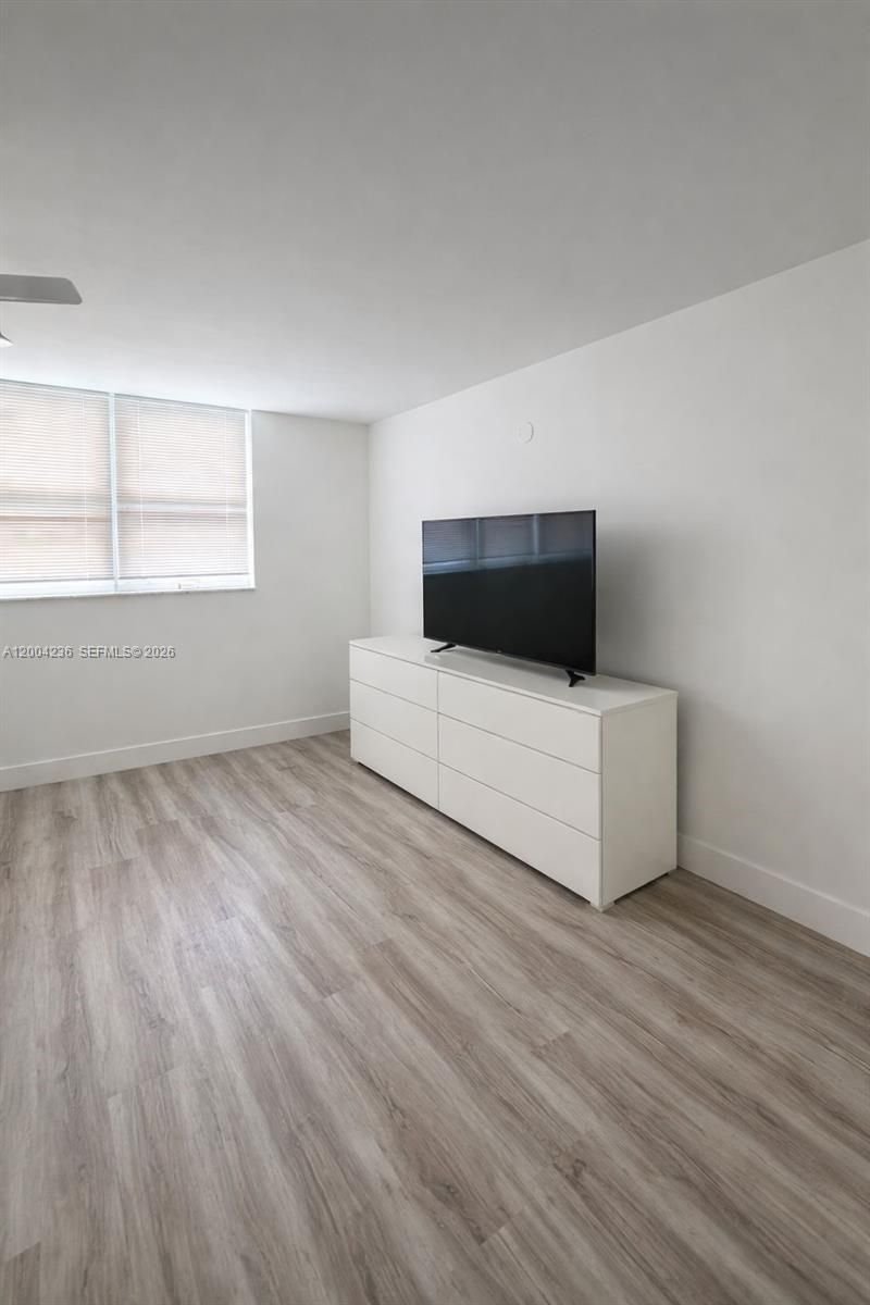 1175 NE Miami Gardens Dr , Unit 202, Miami, FL 33179 Photo