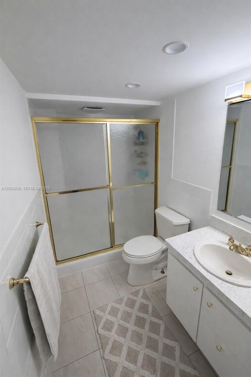 1175 NE Miami Gardens Dr , Unit 202, Miami, FL 33179 Photo