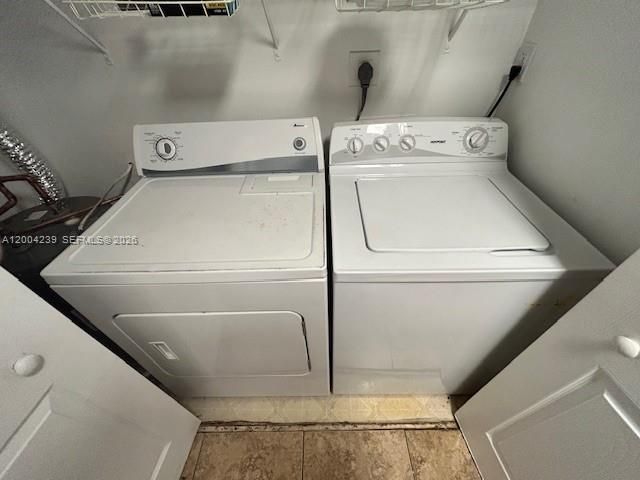 6292 NW 186th St , Unit 306, Hialeah, FL 33015 Photo