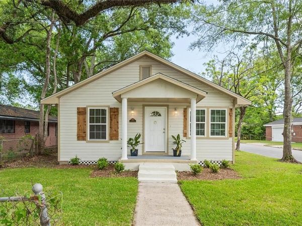900 Summerville Street , Mobile, AL 36617