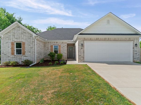 27 Marthas Field Drive , Greenbrier, AR 72058