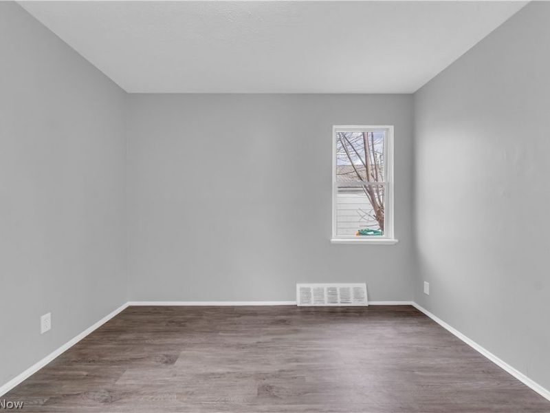 19703 Fairway Avenue, Maple Heights, OH 44137 Photo 10