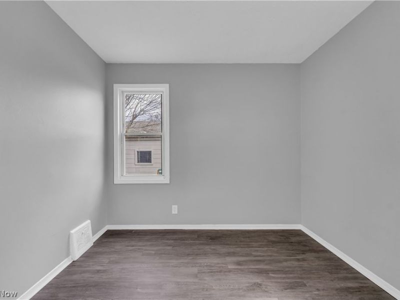 19703 Fairway Avenue, Maple Heights, OH 44137 Photo 12