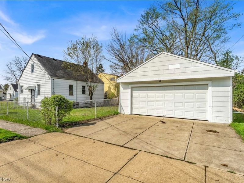 19703 Fairway Avenue, Maple Heights, OH 44137 Photo 25