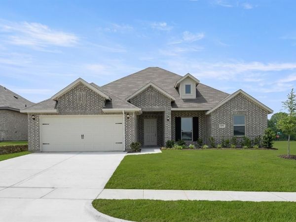 1176 Oak Spring Drive, Burleson, TX 76028