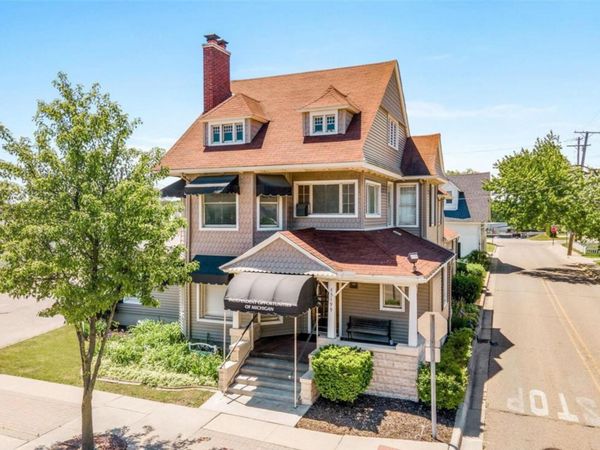 45199 Cass Avenue, Utica, MI 48317