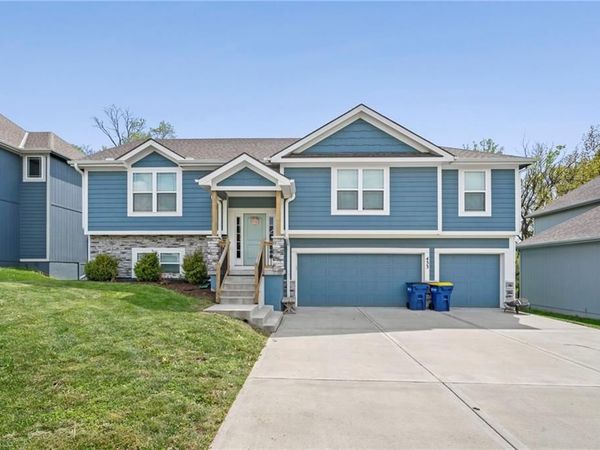 433 Lilly Lane, Liberty, MO 64068