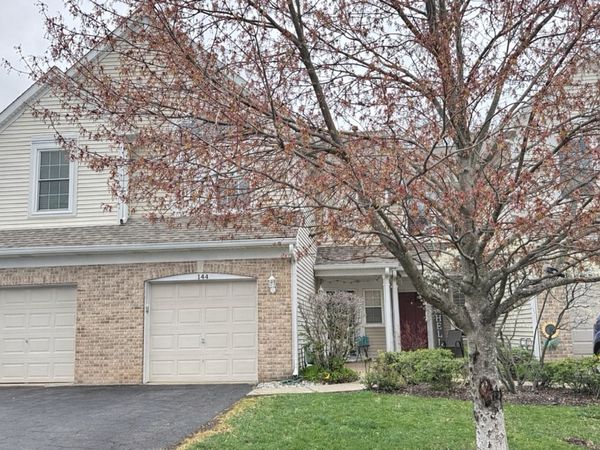 144 Hidden Pond Circle, Aurora, IL 60504