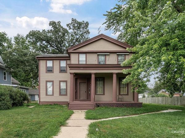 168 S Lincoln Avenue , Aurora, IL 60505