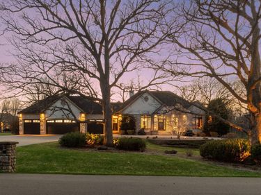 6985 Oak Ridge Road, Hamel, MN 55340