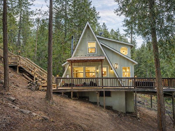 29705 Mariposa Dr, Cold Springs, CA 95335