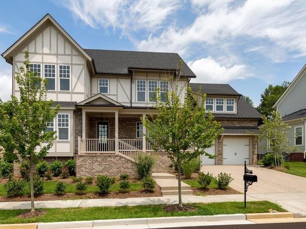 2077 McAvoy Dr , Franklin, TN 37064