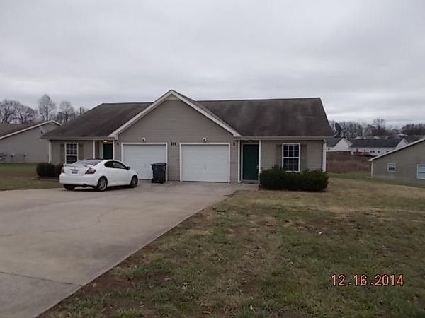 285 Executive Ave B, Unit B, Clarksville, TN 37042