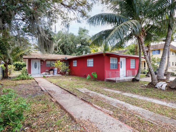 426 NE 166th Street, Unit 2, North Miami Beach, FL 33162