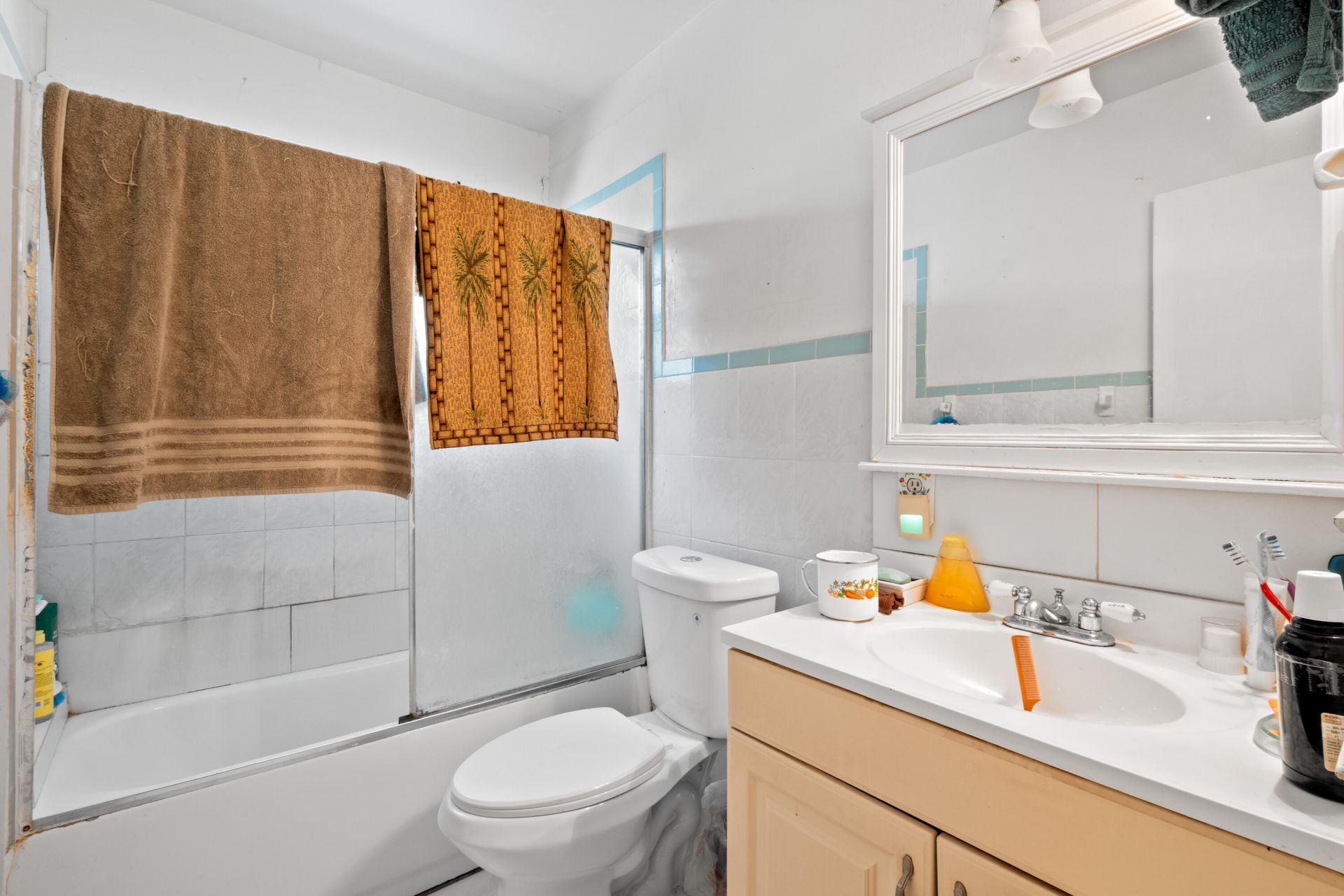 426 NE 166th Street, Unit 2, North Miami Beach, FL 33162 Photo