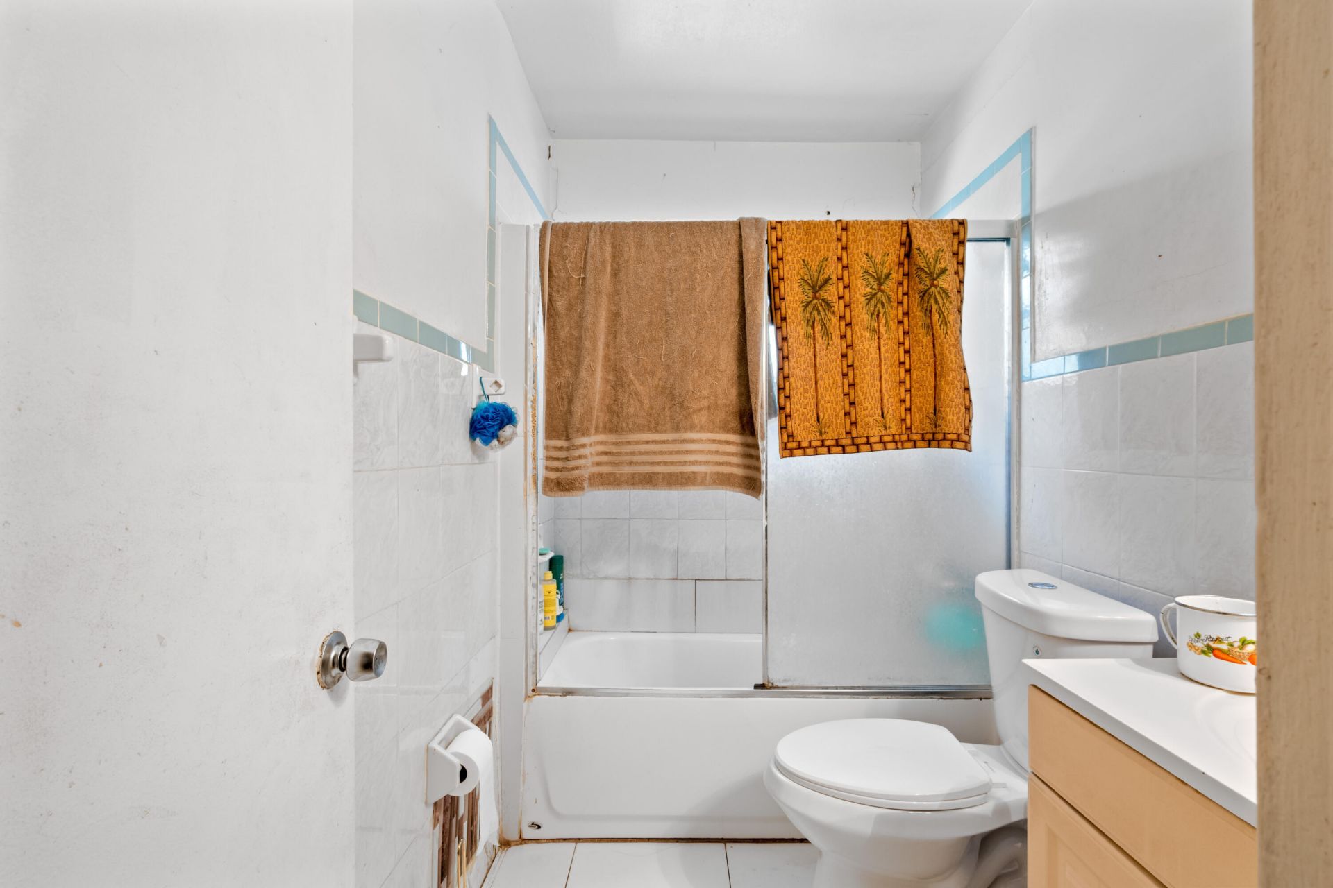 426 NE 166th Street, Unit 2, North Miami Beach, FL 33162 Photo