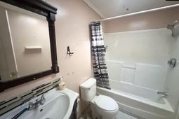 100 Millwood Drive  photo 4