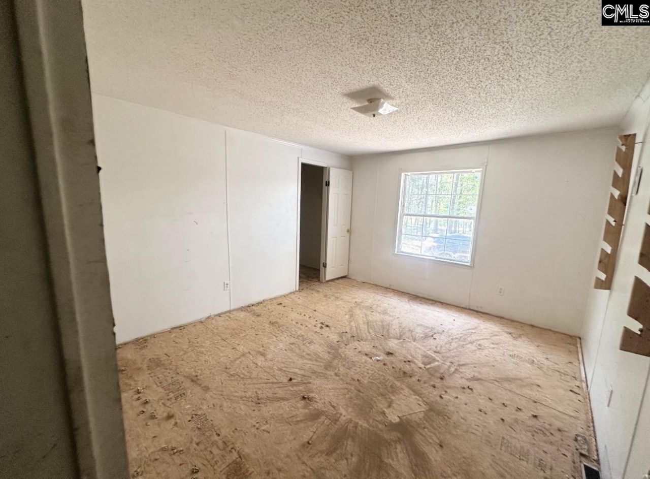 100 Millwood Drive  Photo 6