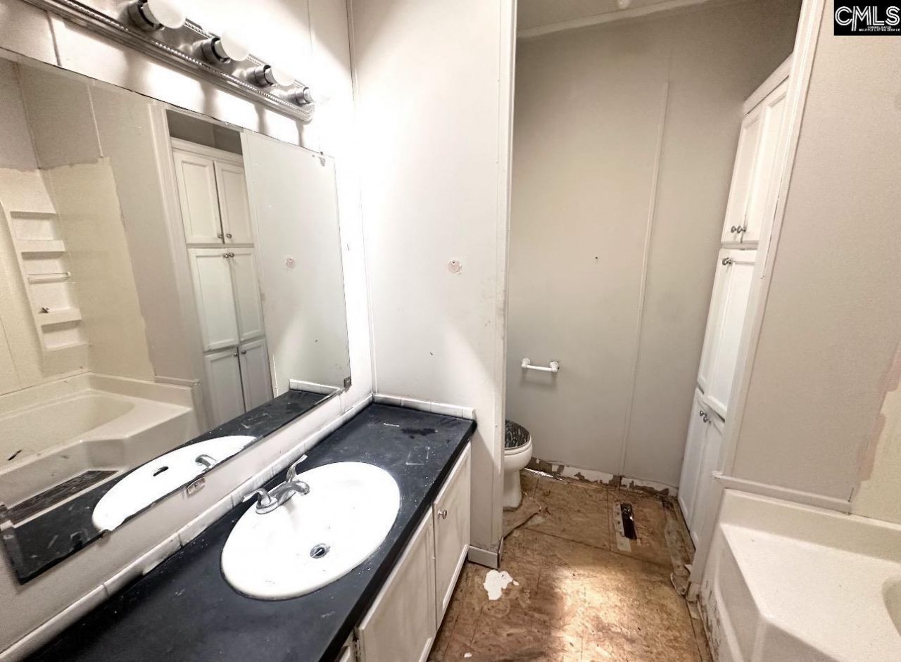 100 Millwood Drive  Photo 9