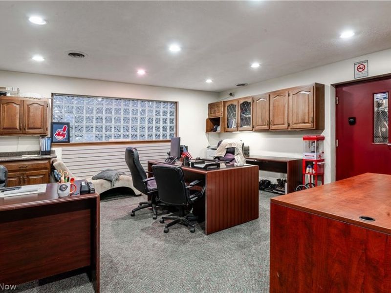 186 Lear Road, Avon Lake, OH 44012 Photo 2